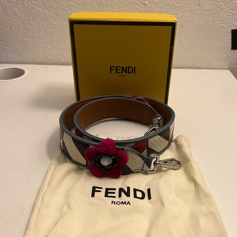 Fendi Flower Studs Snakeskin Strap You Shoulder Strap